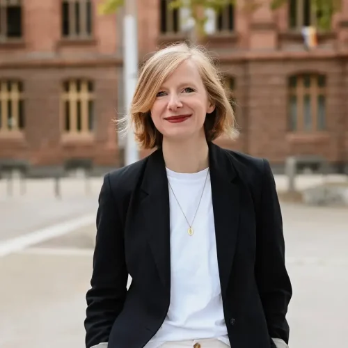 Katharina Degel – Verwaltung und Dozentin bei LECTOR Katharina Degel, Verwaltung, Qualitätsmanagement und Dozentin bei LECTOR