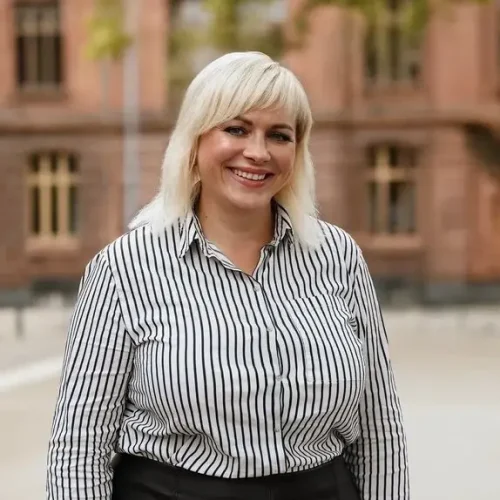 Oksana Sydorenko – LECTOR Sekretariat und Verwaltung Oksana Sydorenko, Sekretariat und Verwaltung bei der LECTOR Sprachschule
